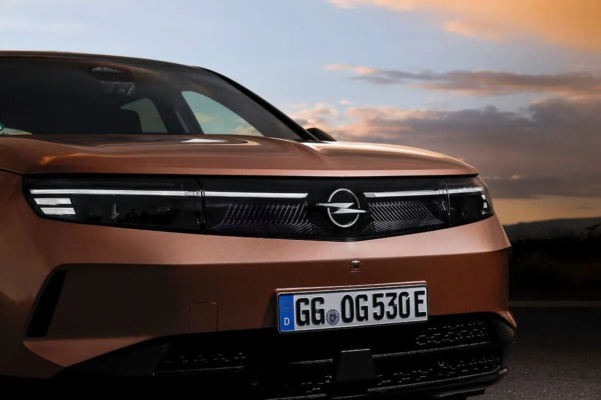 Opel Grandland exterior 12