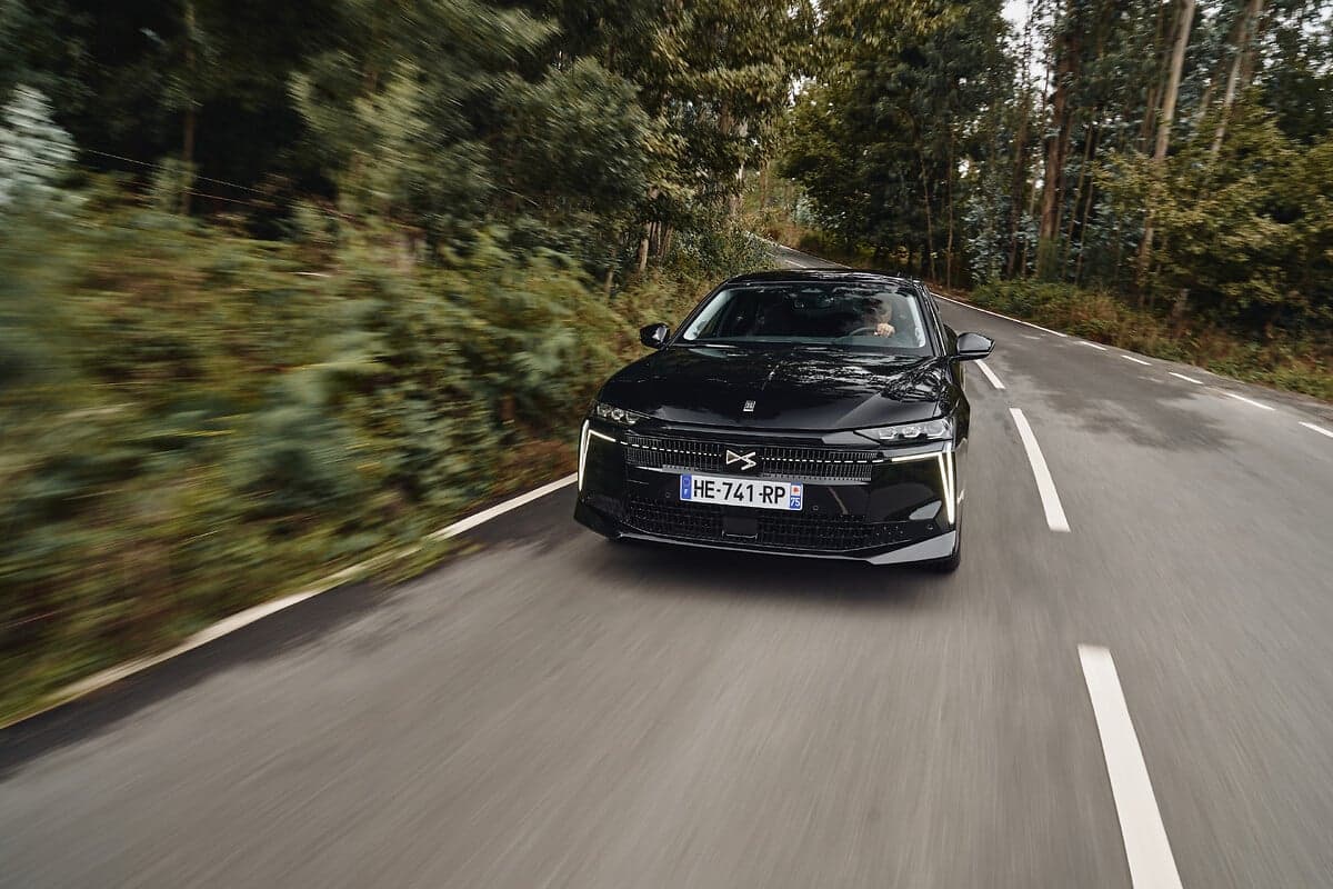 DS N4 exterior 28