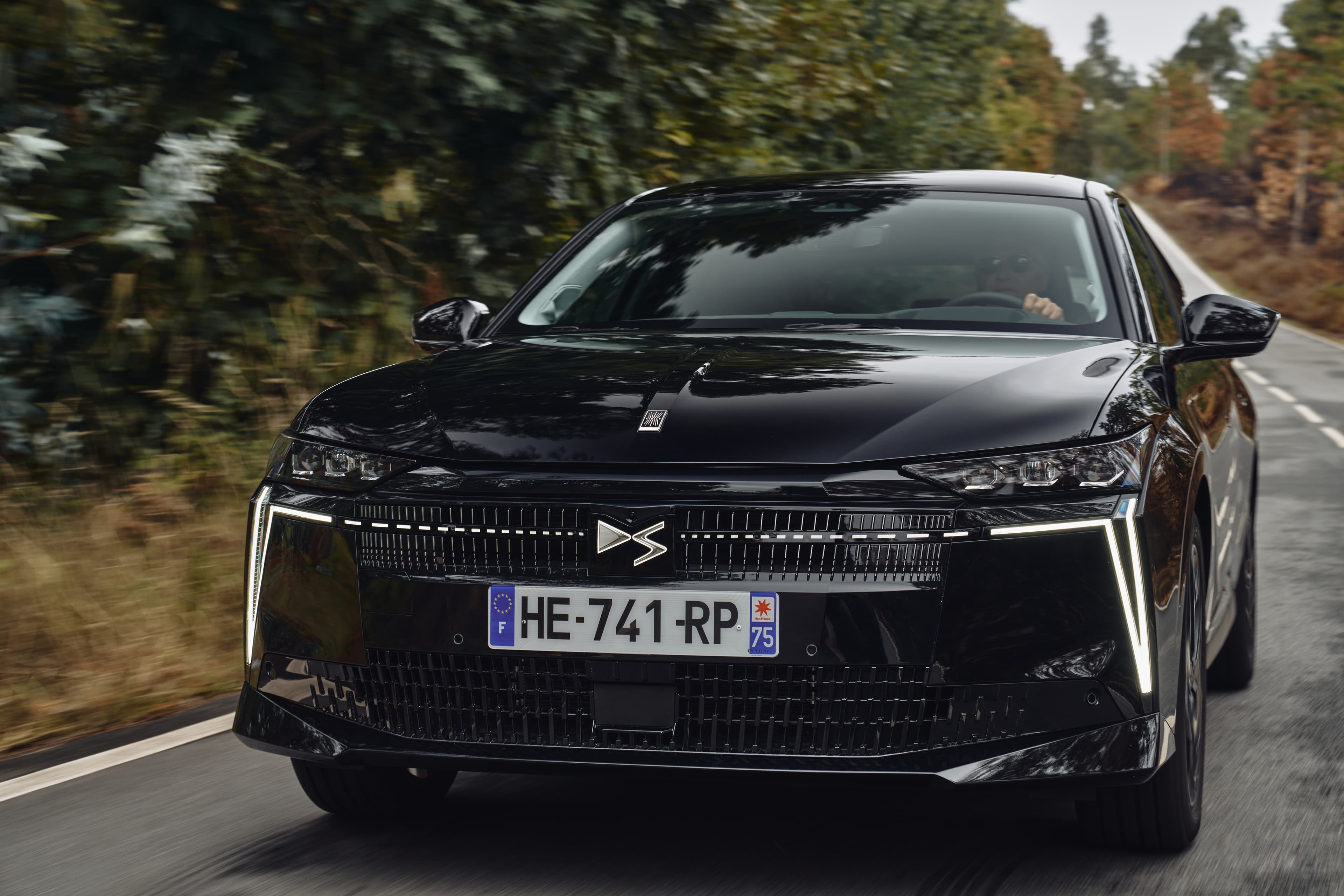 DS N4 exterior 38