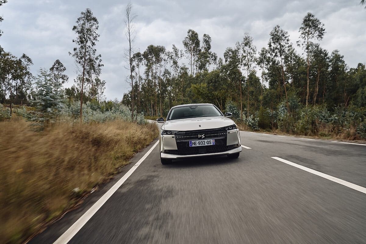 DS N4 exterior 56