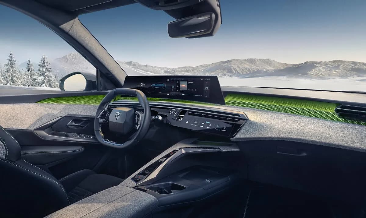 Peugeot 5008 exterior 2