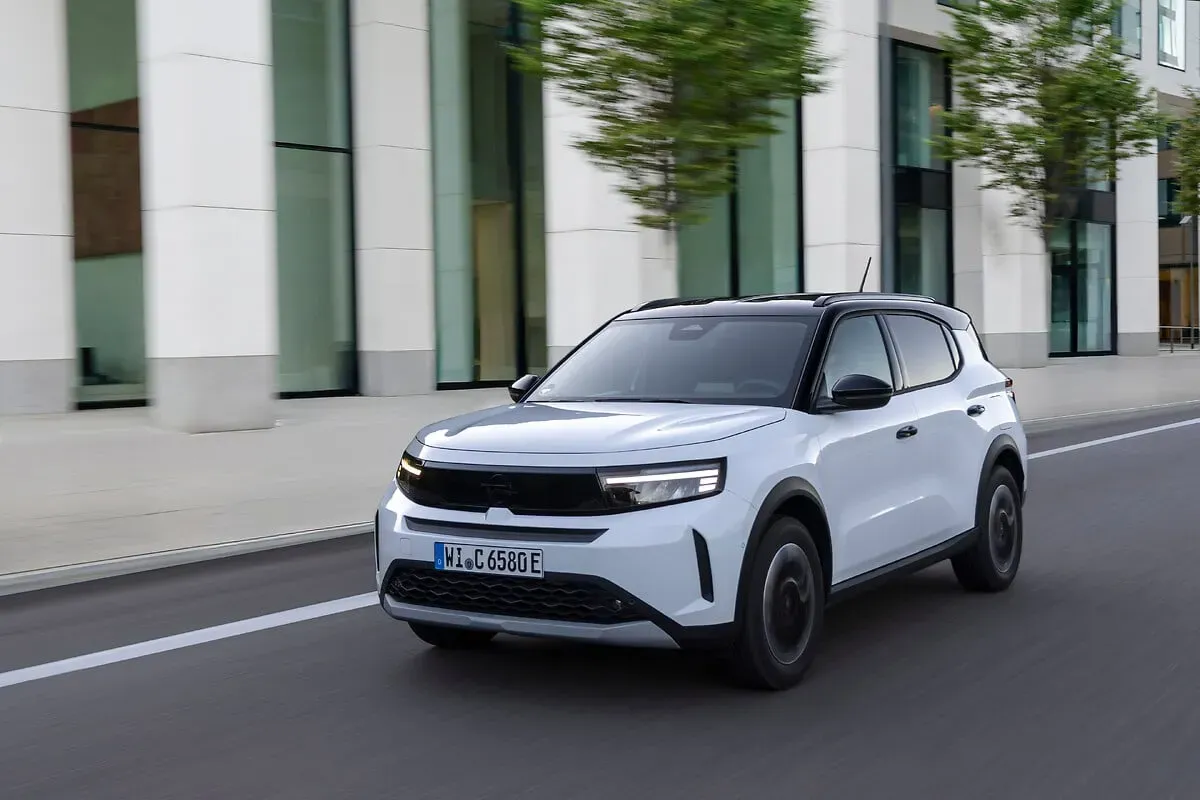 Opel Frontera exterior 1