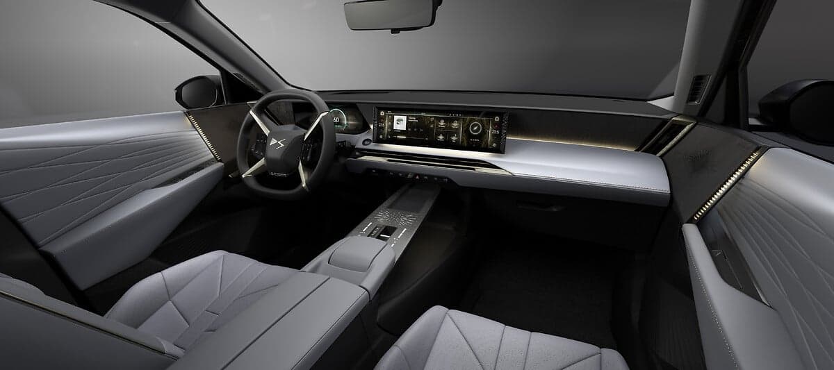 DS 7 exterior 10