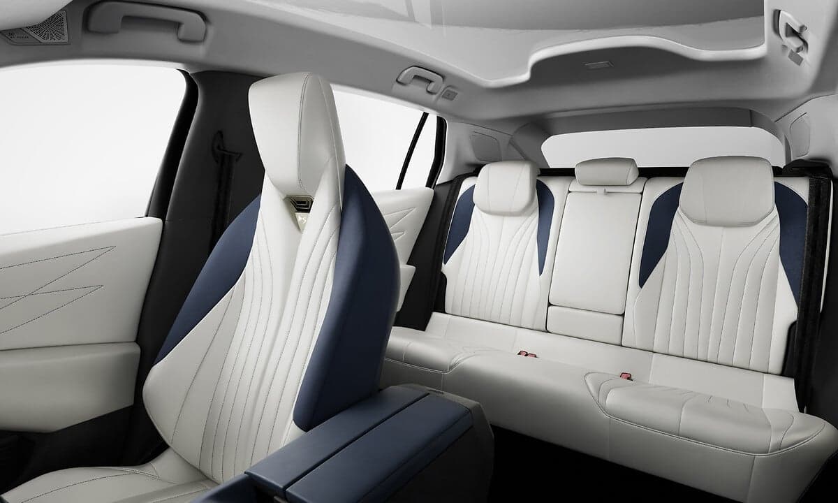 DS 7 exterior 25