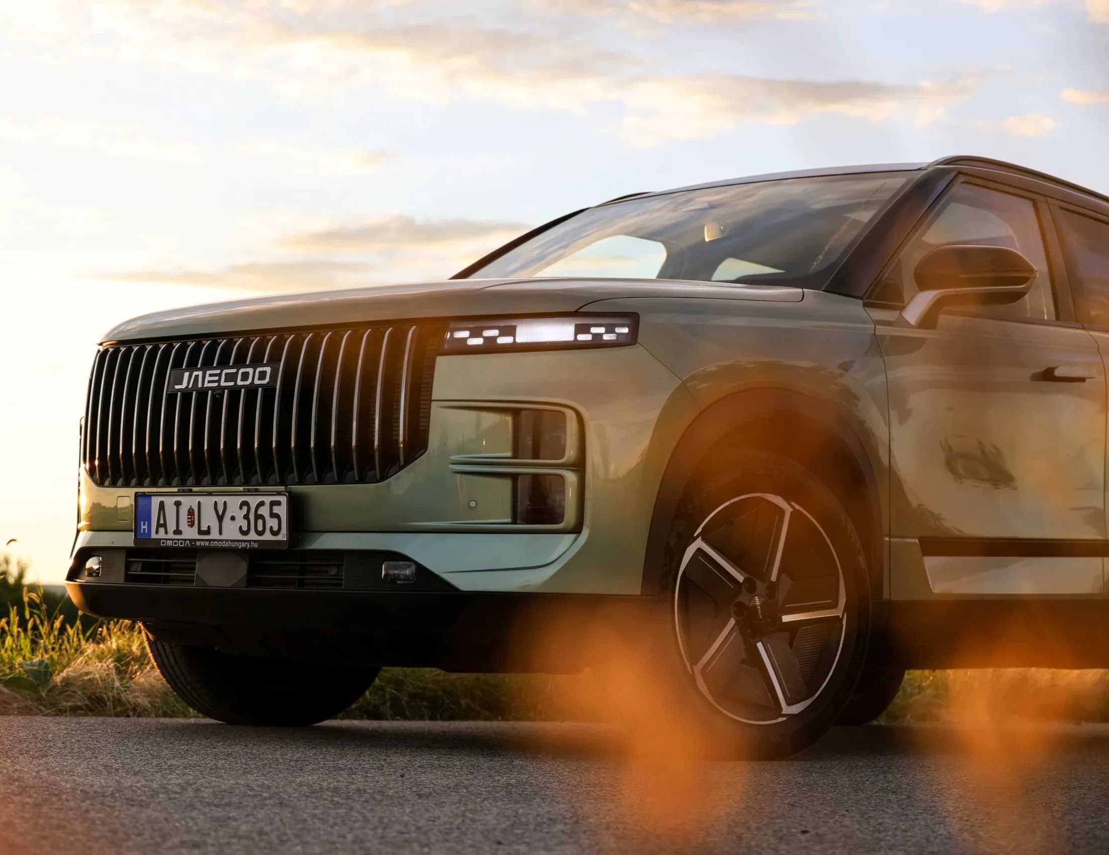 Jaecoo 7 vedere exterioară cu look off-road premium