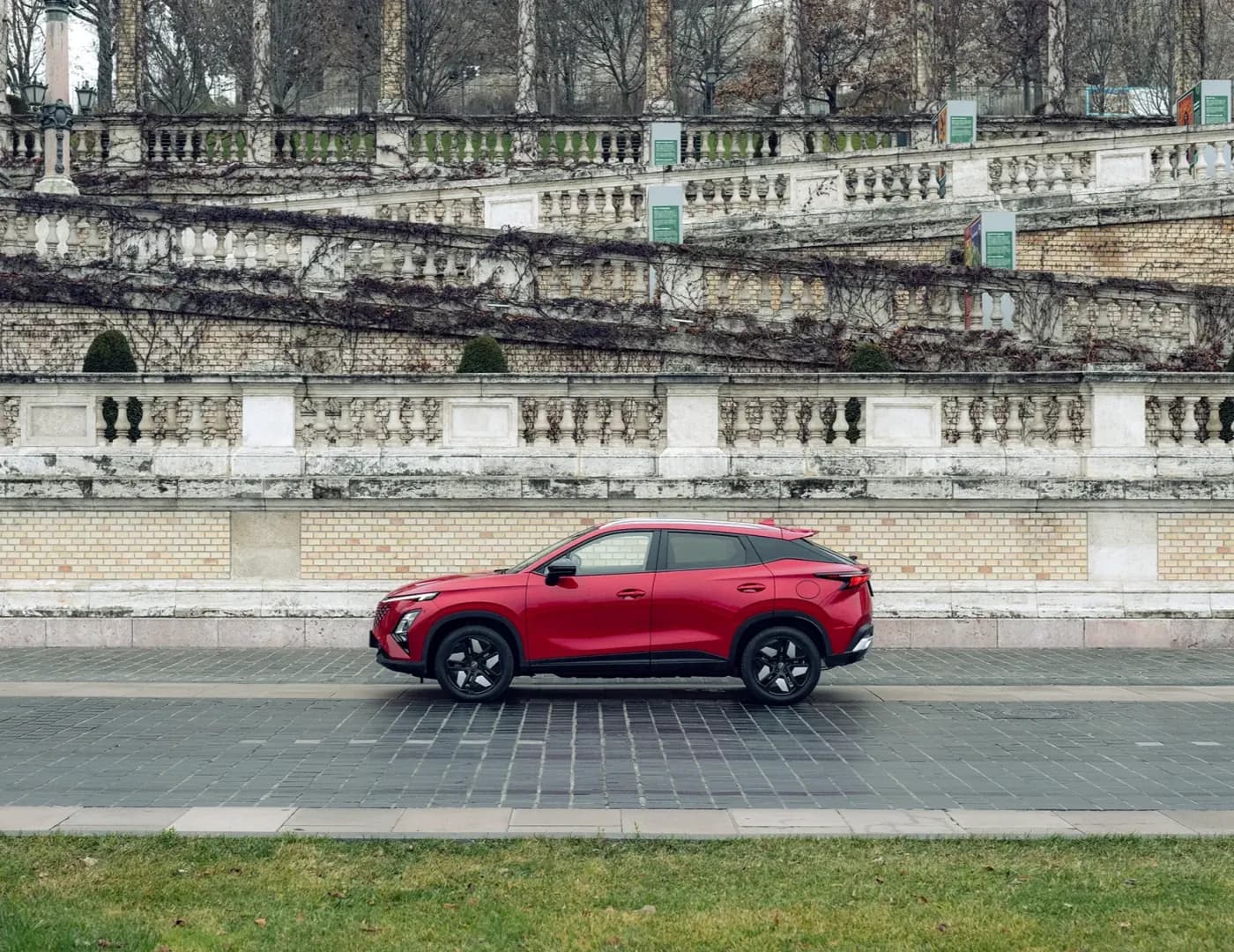 OMODA 5 vedere exterioară cu jante 18 inch