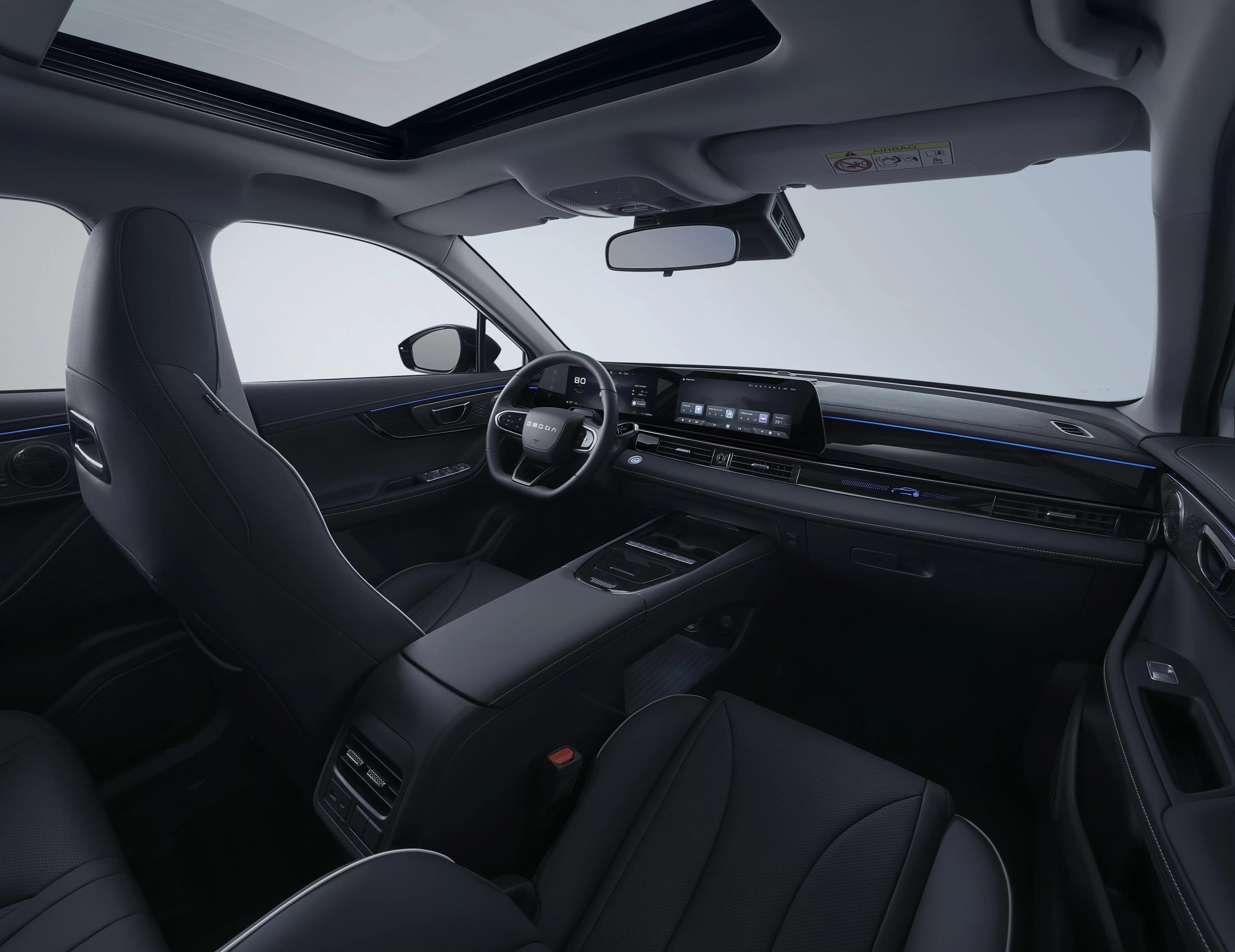 Interior OMODA 5 cu ecran dublu de 10.25 inch și climatizare digitală
